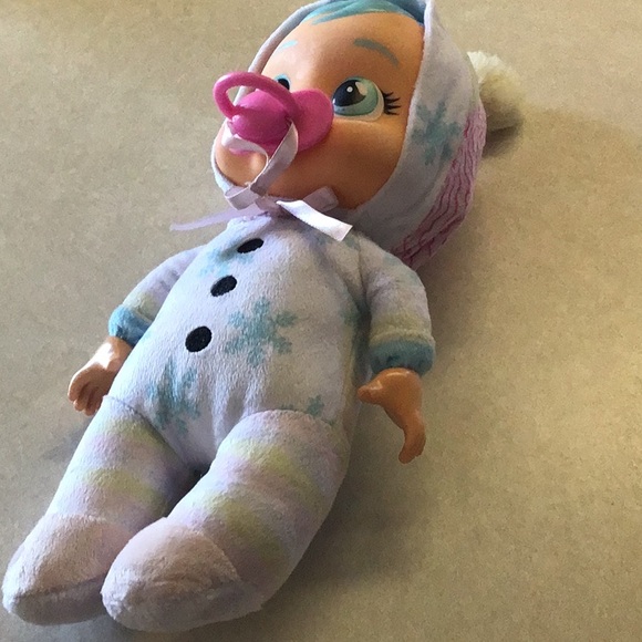 2 Cry Babies Tiny Cuddles - Picture 2 of 9